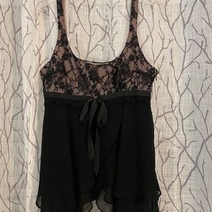 Black sleeveless lace cocktail tunic